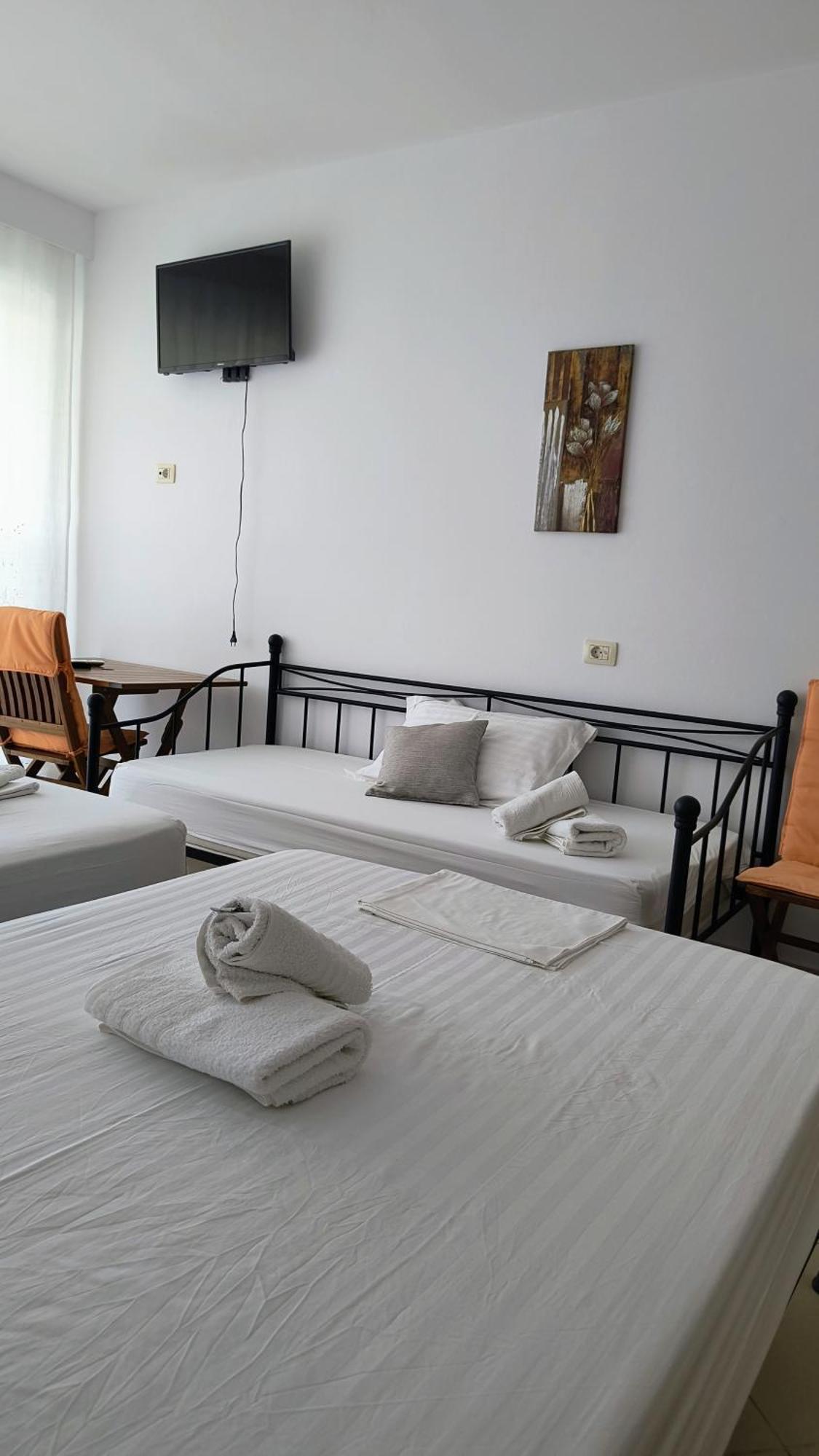 Polyxeni Apartments & Rooms Qeparo Buitenkant foto