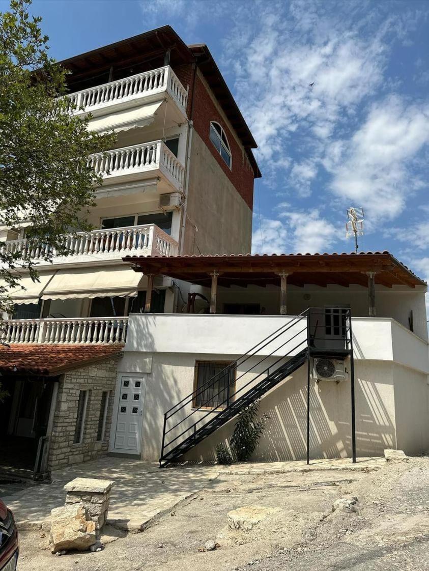Polyxeni Apartments & Rooms Qeparo Buitenkant foto