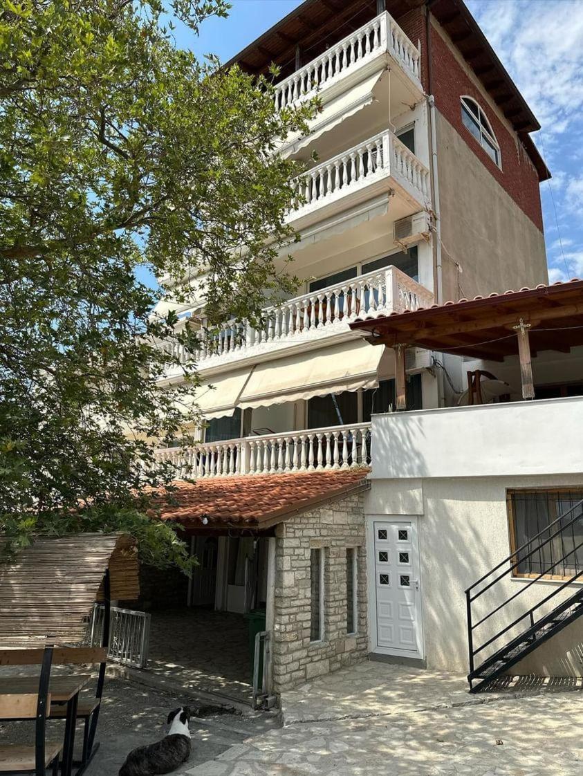 Polyxeni Apartments & Rooms Qeparo Buitenkant foto